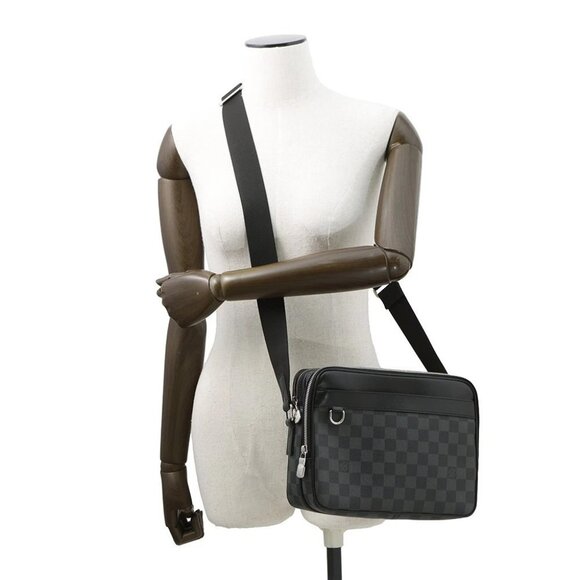 LOUIS VUITTON Trocadero Messenger Size PM Damier Graphite Noir - Picture 1 of 15